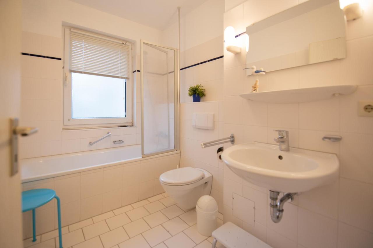 Ferienwohnung Sanddorn - Strandhaus Lobbe Buitenkant foto